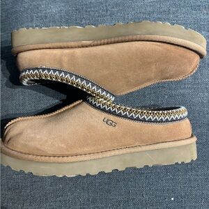 Ugg Tasman slippers